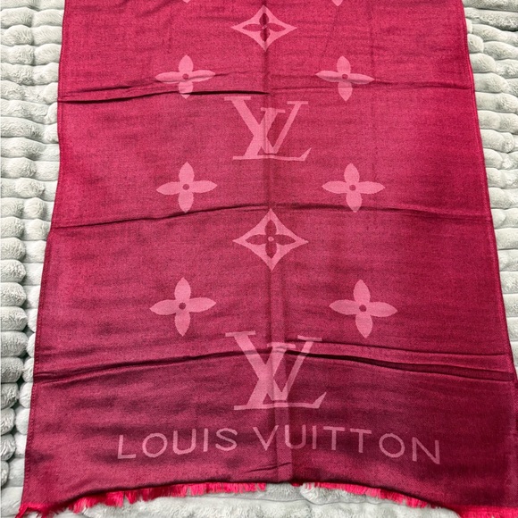 Louis Vuitton Wrap 60% Wool 40% Acrylic Stole Shawl Red Used - Picture 1 of 6